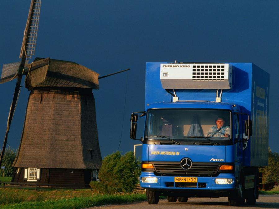  Mercedes-Benz Atego 917 1998 года  (фото 2 из 3)